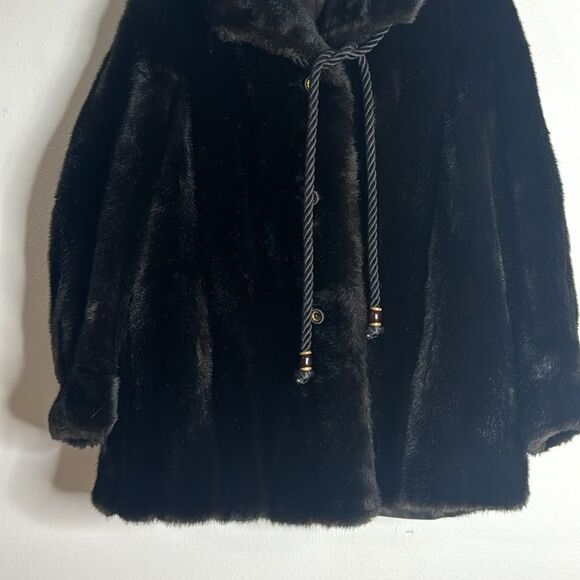 Vtg 70s grandella II ladies button up chocolate brown fur coat size 12 - Picture 3 of 15